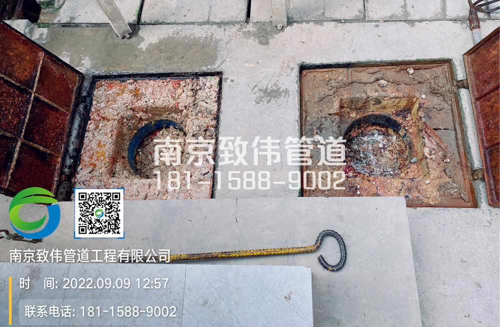 钟山矿工地食堂隔油池油污清理施工现场